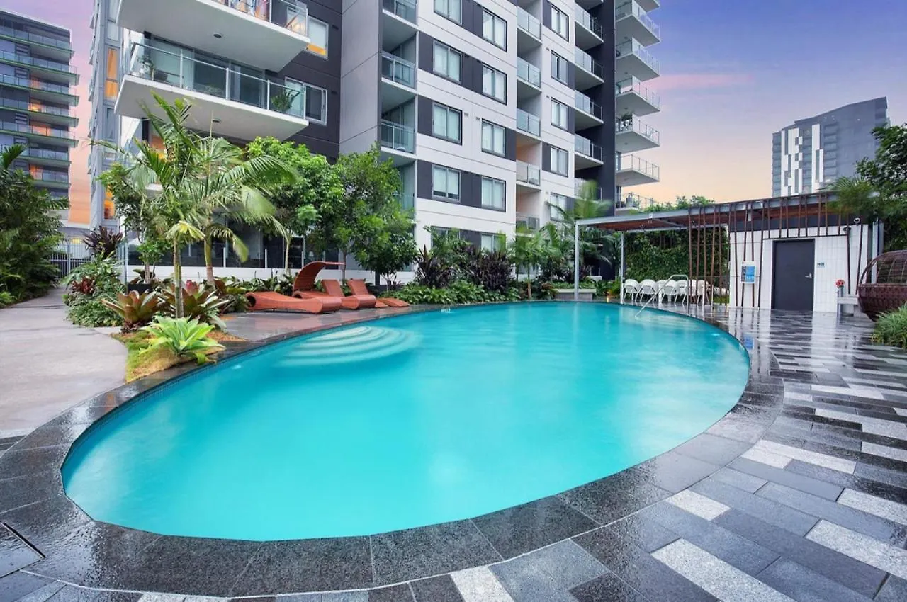 The Halo - New Central Lux South Brisbane 2Br With Parking & Pool