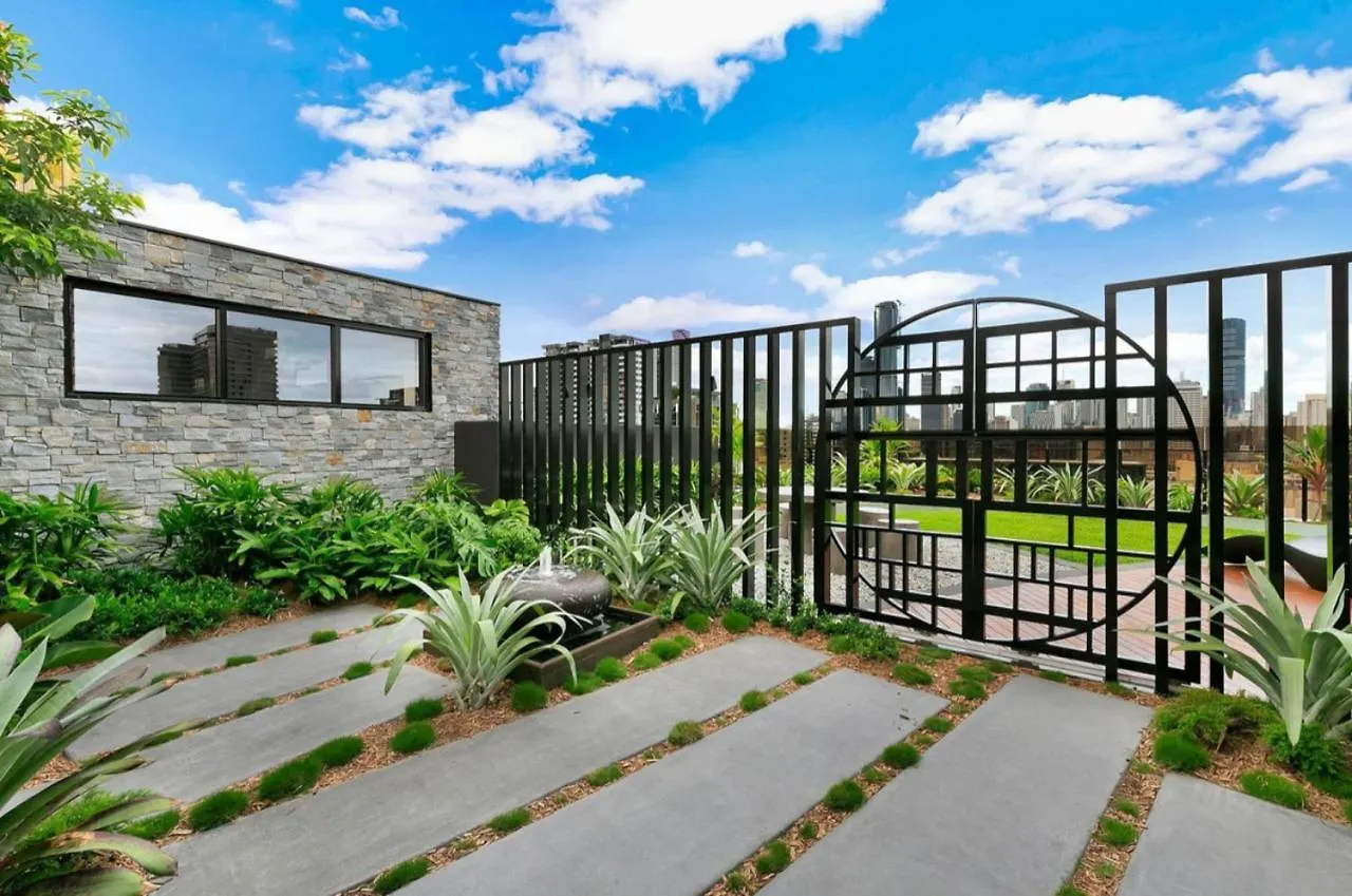 The Halo - New Central Lux South Brisbane 2Br With Parking & Pool 0*,